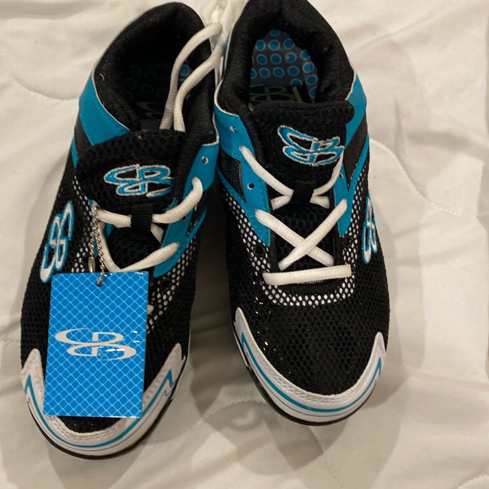 Boombah size 5 metal cleats brand new